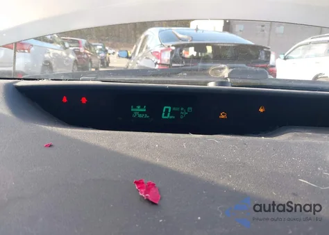 2005 Toyota Prius from USA, damaged, VIN JTDKB20U953037782